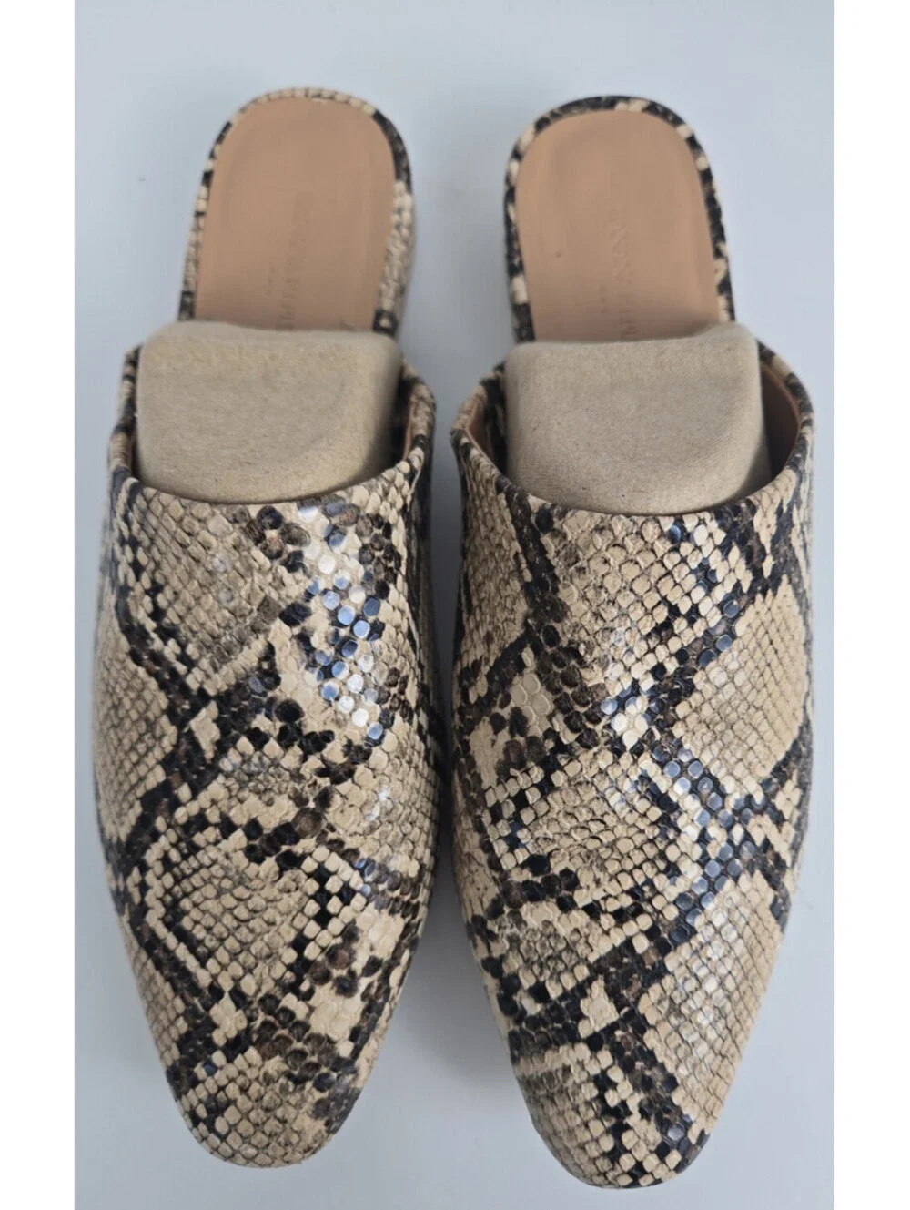 Banana Republic Gray Leather Snake Print Slide Flats Mules Almond Toe US 6